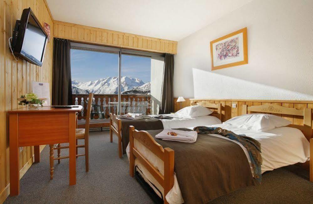 Hotel Eliova Le Chaix Alpe d'Huez Екстер'єр фото