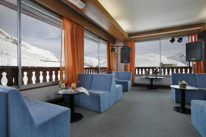 Hotel Eliova Le Chaix Alpe d'Huez Екстер'єр фото